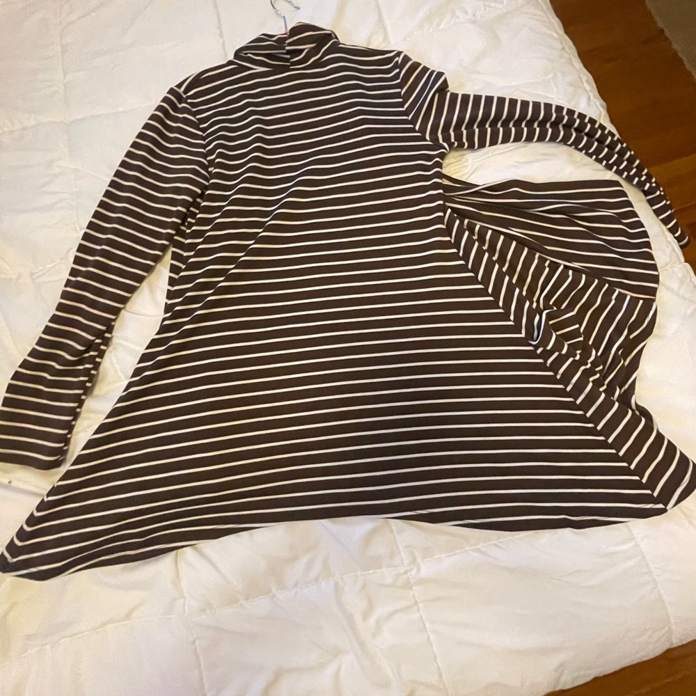 Brown & white knit cardigan, huge pockets, perfect layering piece for fall, EUC - Picture 2 of 7
